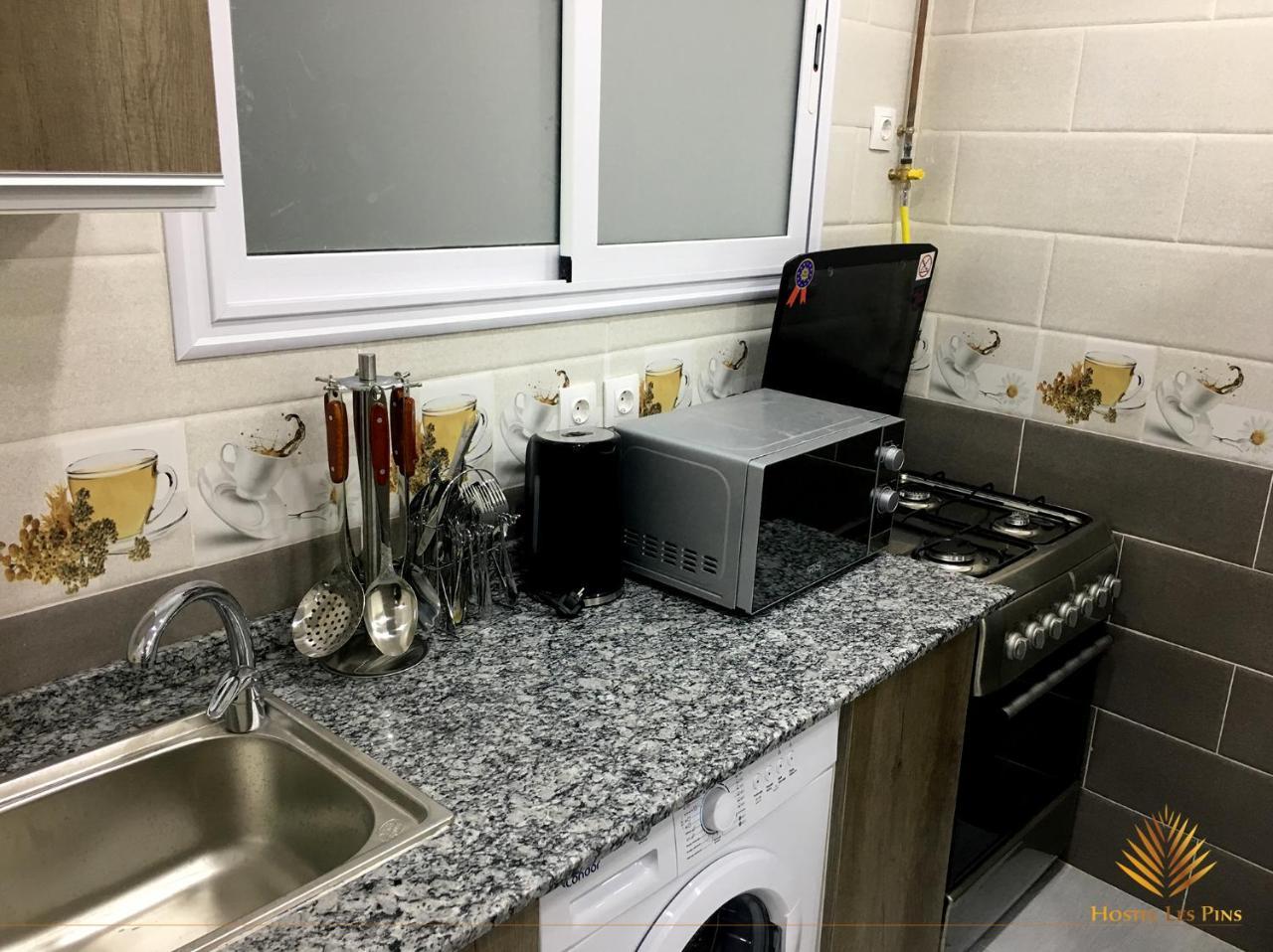 Hostel Les Pins Alger Dış mekan fotoğraf